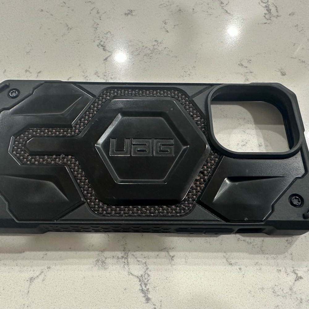 UAG IPHONE 10 case
